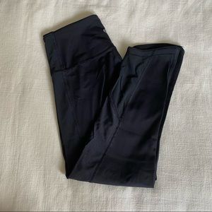 Lululemon Cropped Legging w/ Mesh Side Details